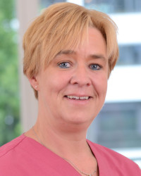Claudia Schmitz, Zahnmedizinische Fachangestellte